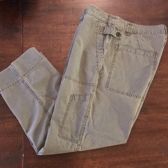 Calvin Klein Pants - ‼️LAST DAY‼️ Calvin Klein Cropped Cargos